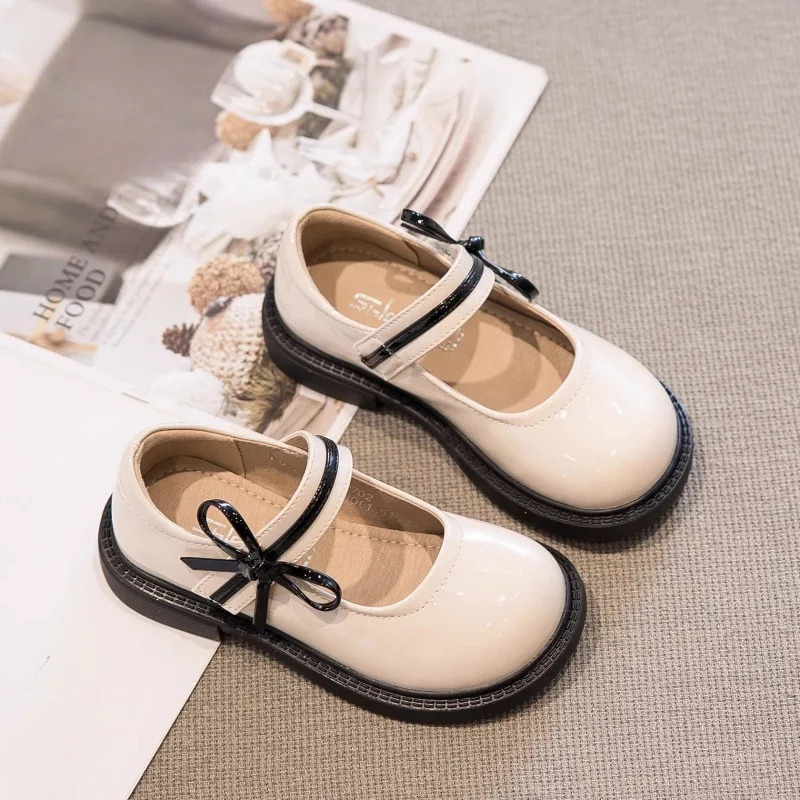 Fashion girls school shoes childrens fashion patches work bow princess shoes childrens light Mary Jens childrens ruffled leather shoes 241023