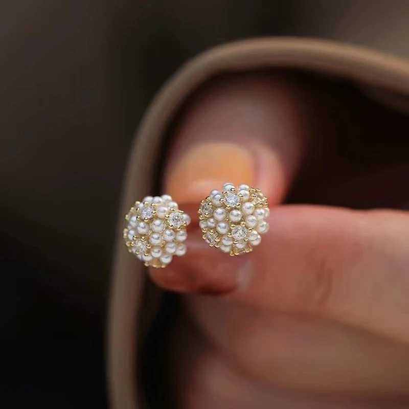 Elegant mini pearl ball stud earrings suitable for womens fashionable crystal imitation pearl earrings party cute jewelry girl gifts W241023