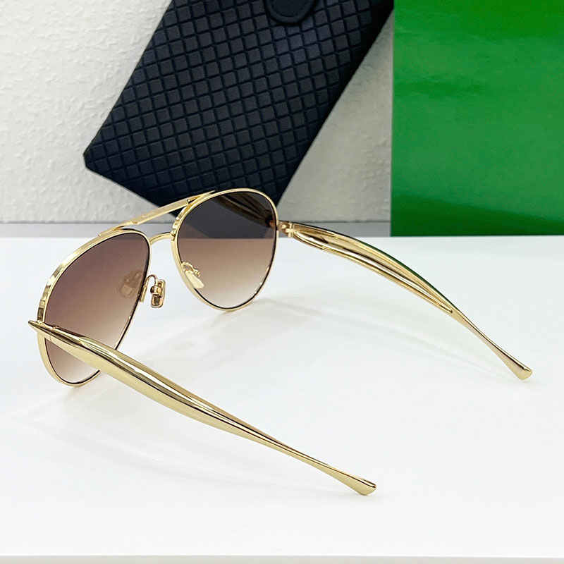 Sunglasses for women Quality Metal Frame Men Fashion New style Oversized glasses 1305 chunky sardine mirror legs Outdoor protection designer sunglasse