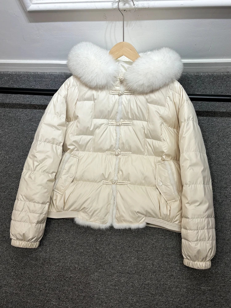 Lagabogy Winter Womens White Duck Down Jacket Fox Mink Collar Womens Short Warm Down Jacket Retro Hooded Park 241023