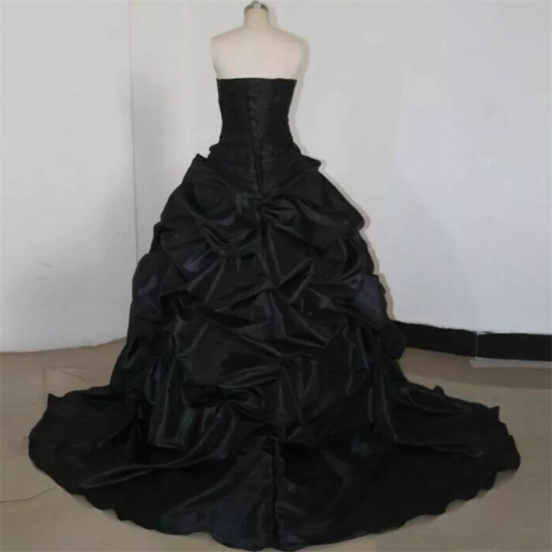 Gothic Black And White Wedding Dress Vintage Ruffles Sweetheart Ball Gown Lace Country Bridal Dress 20245 Corset Victorian Fantasy Bride Dress Robe De