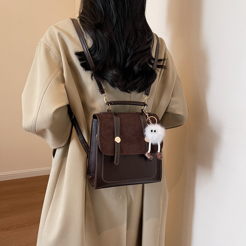 2025 Designer small female Leisure 3 students commuting backpack for class 2024 winter new fashionable and popular student bag free shipping