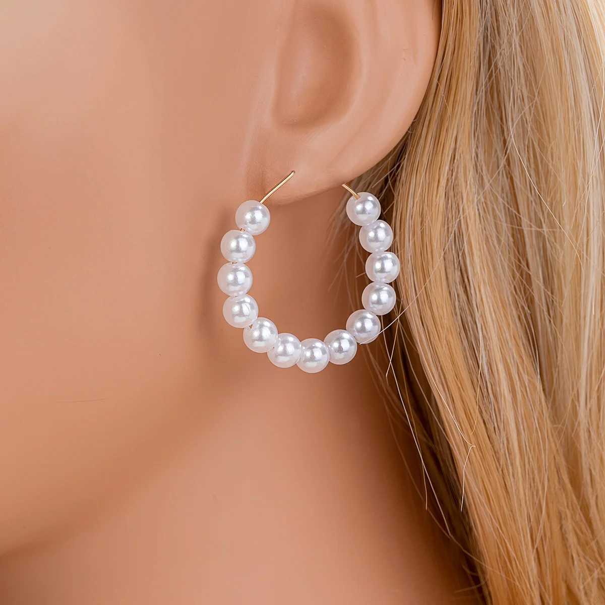 Fashion imitation pearl round earrings anti allergic earrings womens piercing temperature Tren Novel Collections jewelry W241023