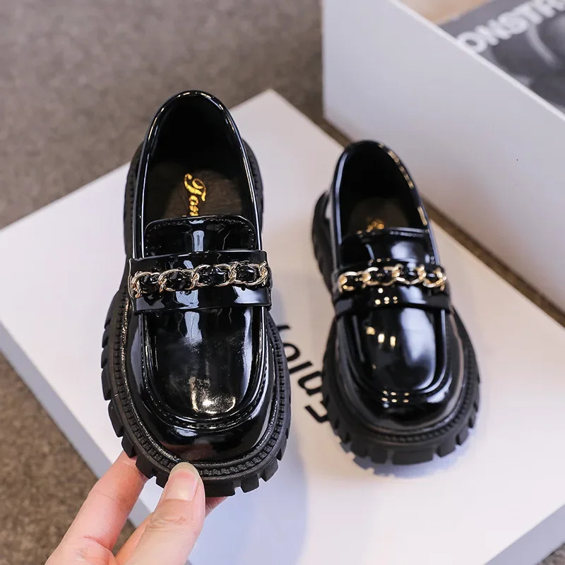 Princess Shoes Spring Black Loafers Baby Boys School Shoes Metal Kids Fashion Casual PU Glossy Childrens Cute Mary Janes 241023