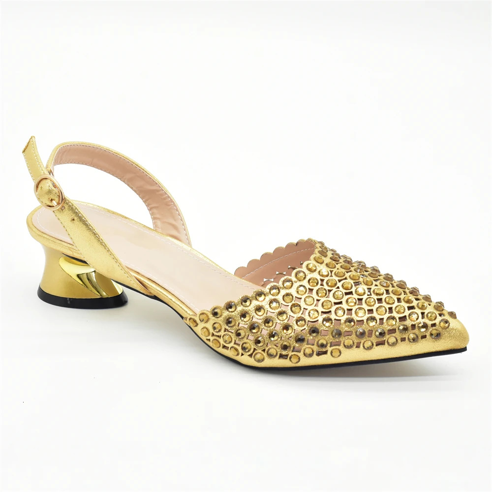 New Fashion Gold Color Shoes Bags To Match Nigeria Party Women's Wedding Bag And Shoe Set Decorated With Rhie