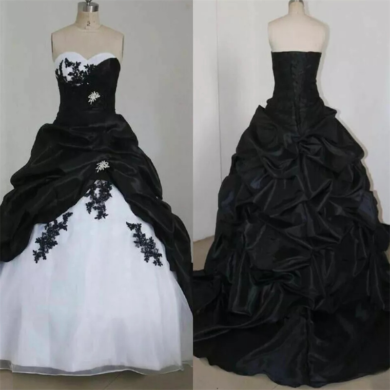 Gothic Black And White Wedding Dress Vintage Ruffles Sweetheart Ball Gown Lace Country Bridal Dress 20245 Corset Victorian Fantasy Bride Dress Robe De