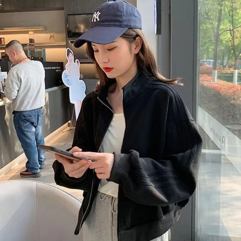 Y2K Womens Autumn Plush Thick Baseball Jacket Long Sleeve Sports Zipper Warm Jacket Short Stand Collar Ultra Thin Jacket 241024