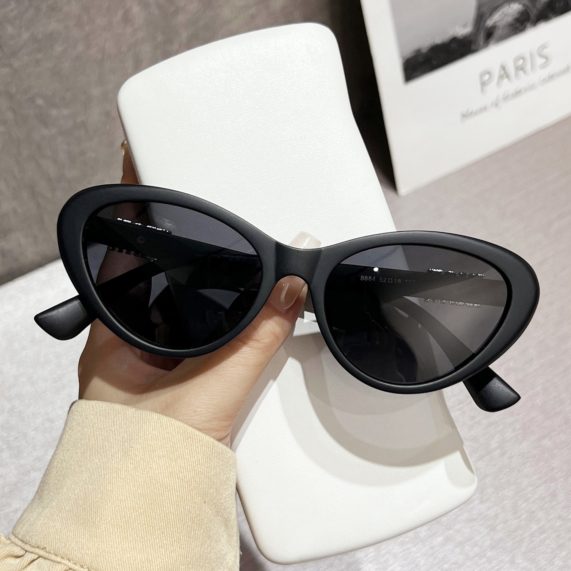 New Sunglasses for Women Trendy Round Face Long Face Personalized Cat Eyes Polarized Sunglasses Retro UV Resistant Glasses 8885