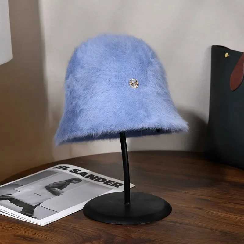 Fashion designer Xin M rabbit fur leather bucket hat warm winter Korean casual version fluffy bucket hat white warm basin hat X241023