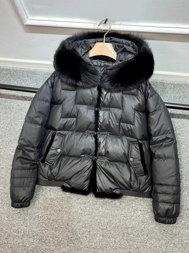 Lagabogy Winter Womens White Duck Down Jacket Fox Mink Collar Womens Short Warm Down Jacket Retro Hooded Park 241023