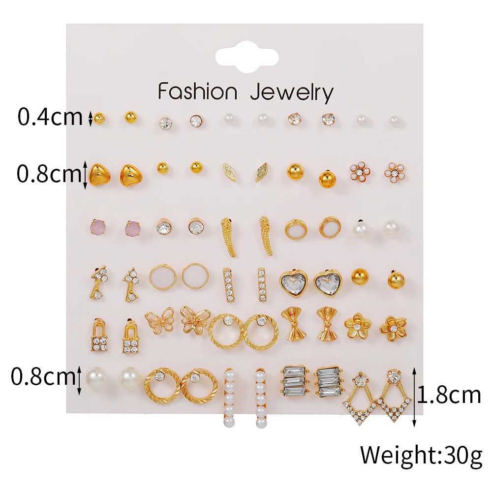 Geometry 30 pairs/batch of Korean fashion sweetheart shaped imitation pearl earrings suitable for womens daily student friends jewelry W241023