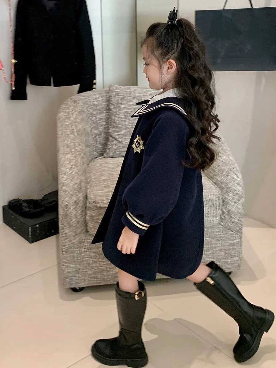Girls mid length jacket 2023 spring/summer navy blue Sle jacket fashionable double chest clothing for little girls and children W241023