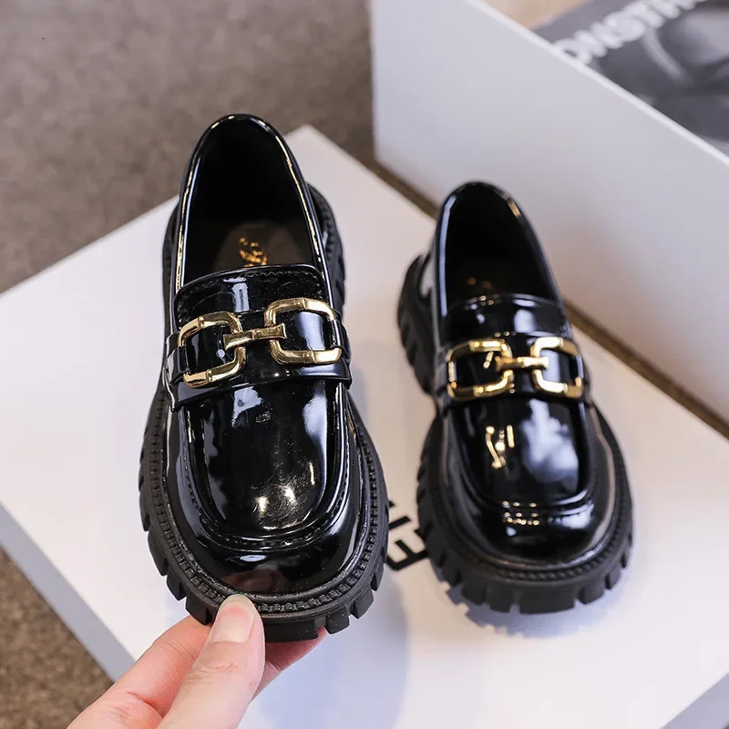 Princess Shoes Spring Black Loafers Baby Boys School Shoes Metal Kids Fashion Casual PU Glossy Childrens Cute Mary Janes 241023