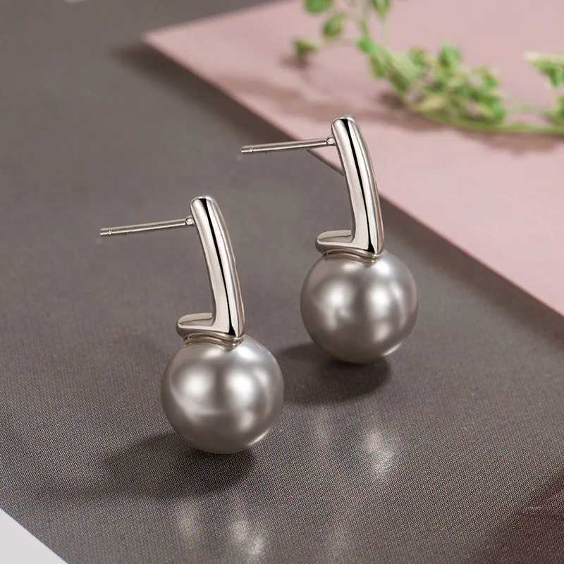 Gray Pearl Earrings for Women Unique Temperament 925 Sterling Silver Ear Stud Light Luxury High-end Earring Popular JewelryX241023