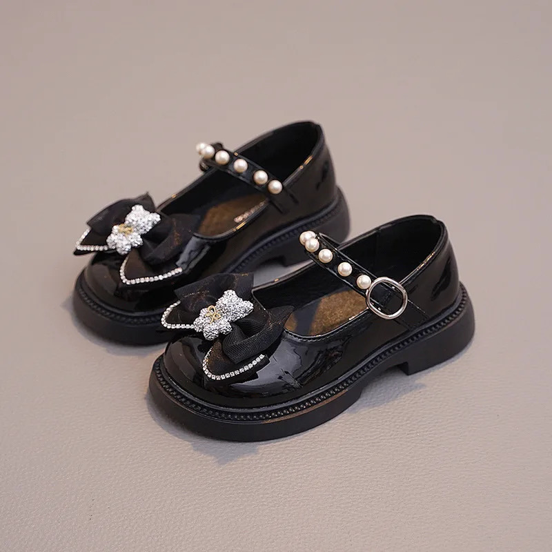 Childrens leather womens shoes smooth and simple school version childrens shoes anti slip thick sole fashionable black bear Mary shoes 241023