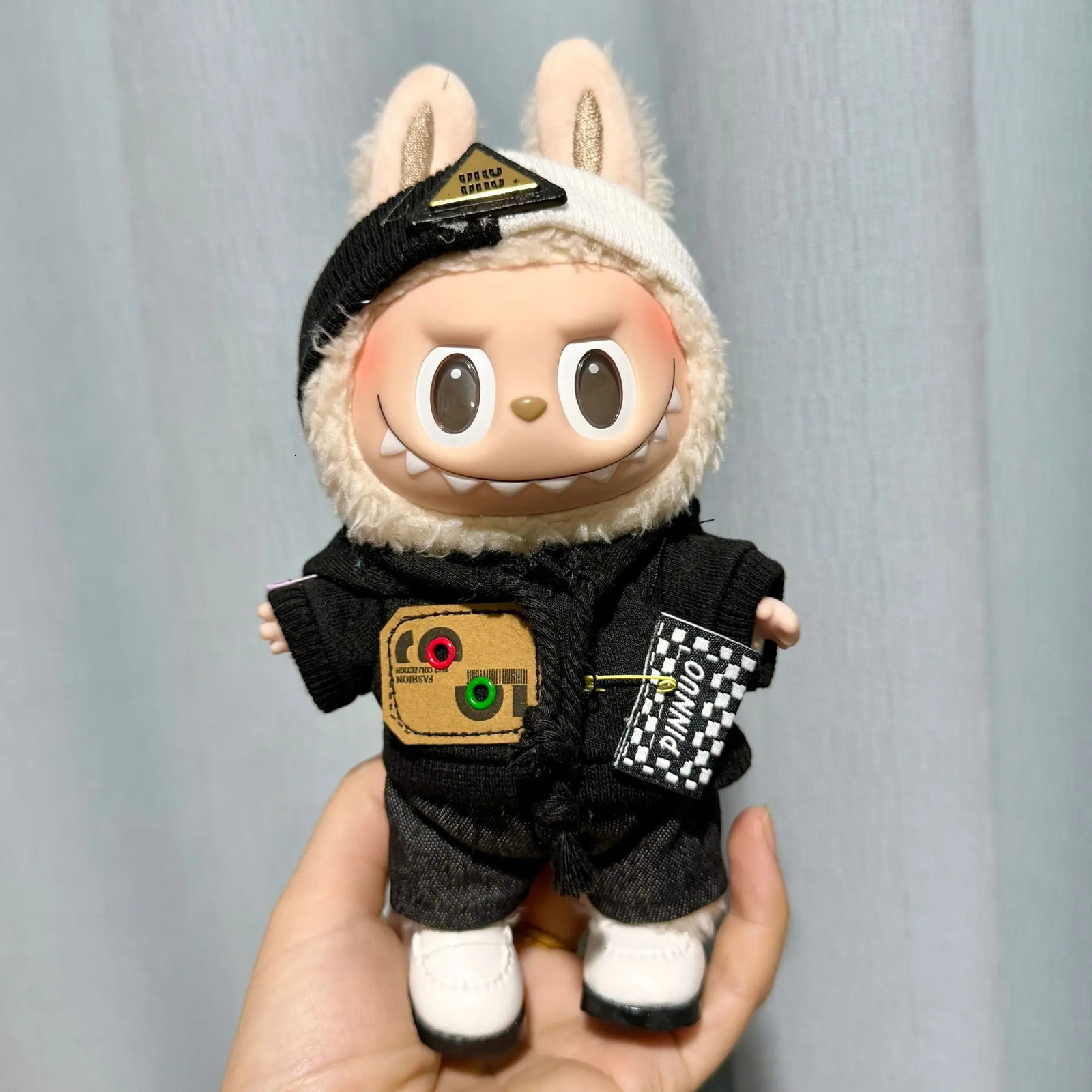 17cm Labubu Idol Dolls Plush DollS Cool Boyfriend Hoodie Accessories Korea Kpop Exo Jumpsuit Clothing Fans Overalls 2410