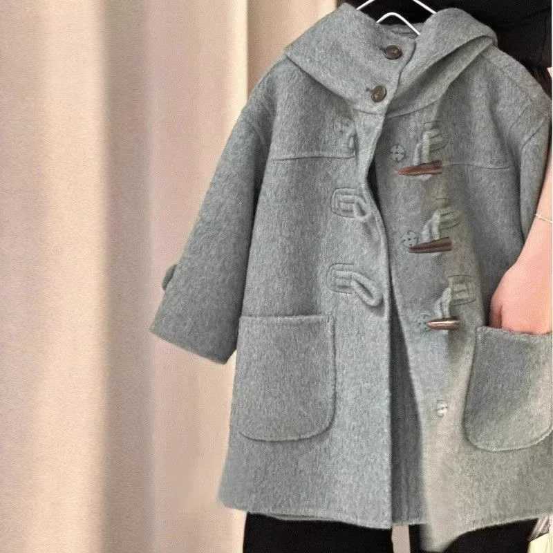 Thick winter fashionable wool coat Korean childrens long wool coat childrens baby clothing hooded W241023