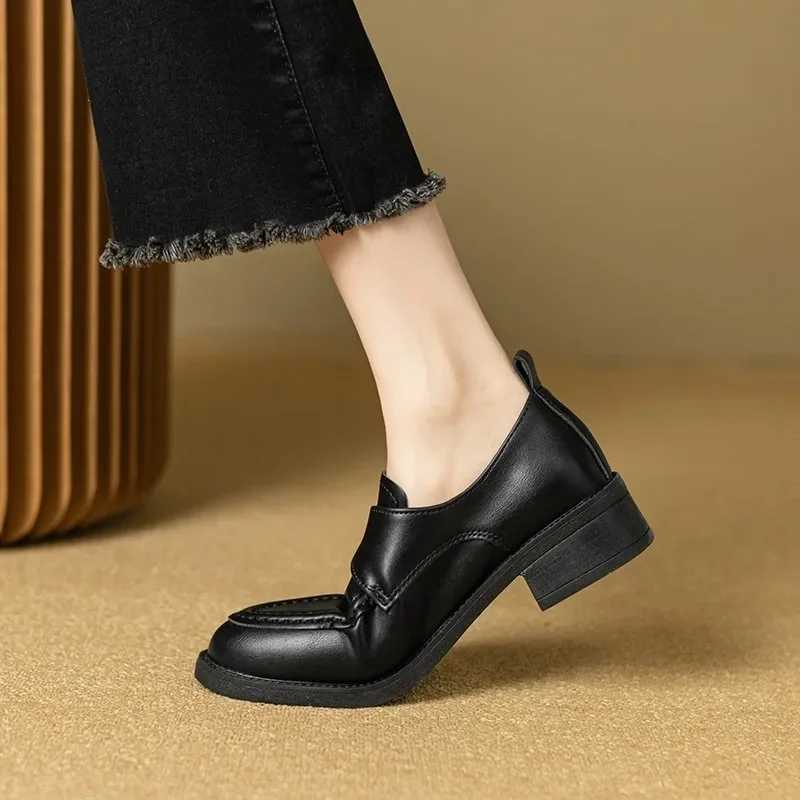 High Quality British style womens shoes flat shoes round toe casual womens shoes Oxford shoelaces fur prefabricated dress heel leather T241024