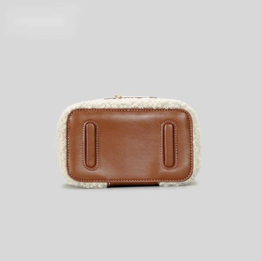 Autumn winter new women's bag niche fleece fur bag lamb fur box bag single shoulder crossbody bag 241015