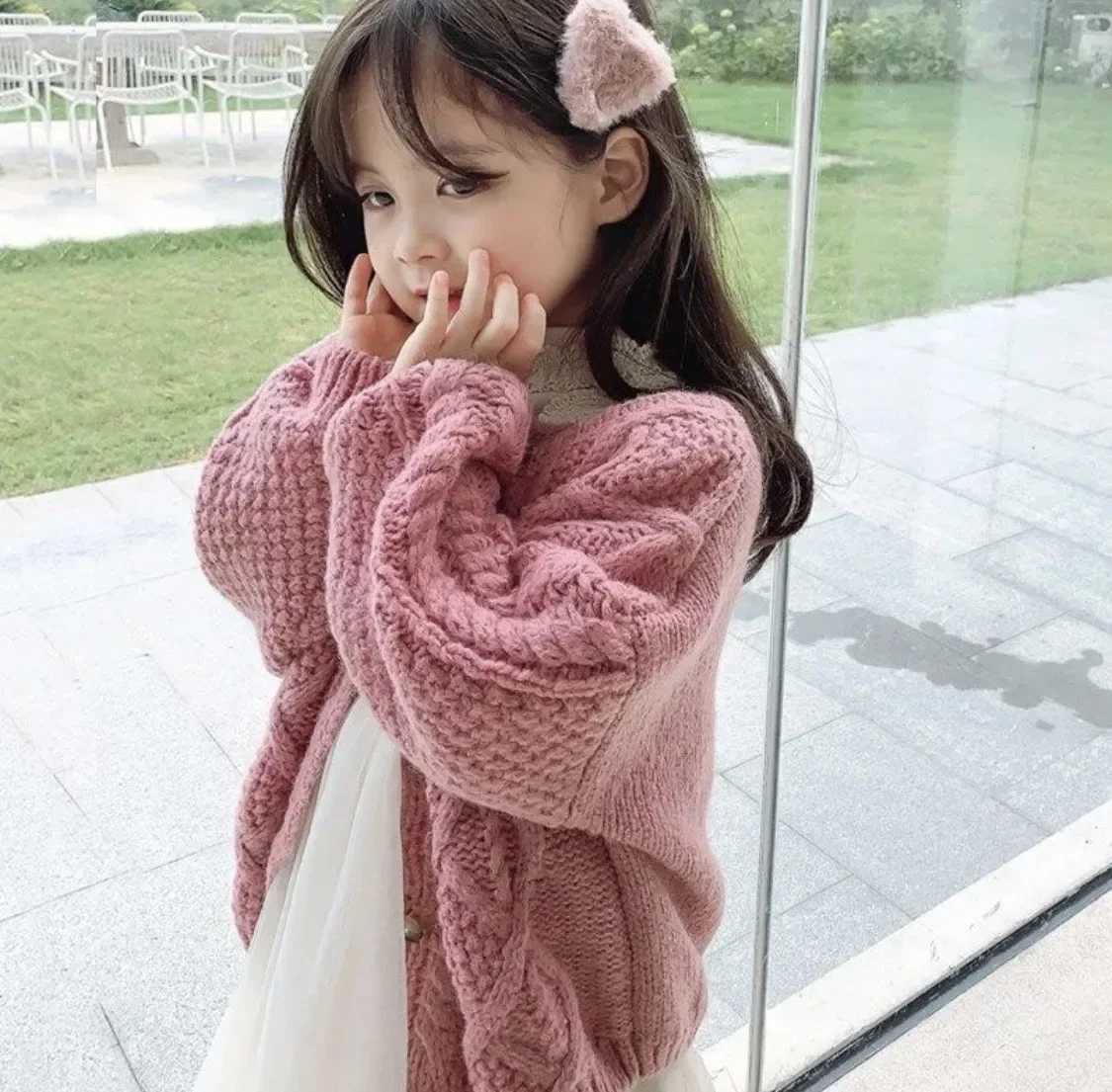 Childrens Sweater 2023 Autumn/Winter New Knitted Coat Thick Boys and Girls Sweater Treasure Sweater Girls Korean Twisted Cardigan W241025