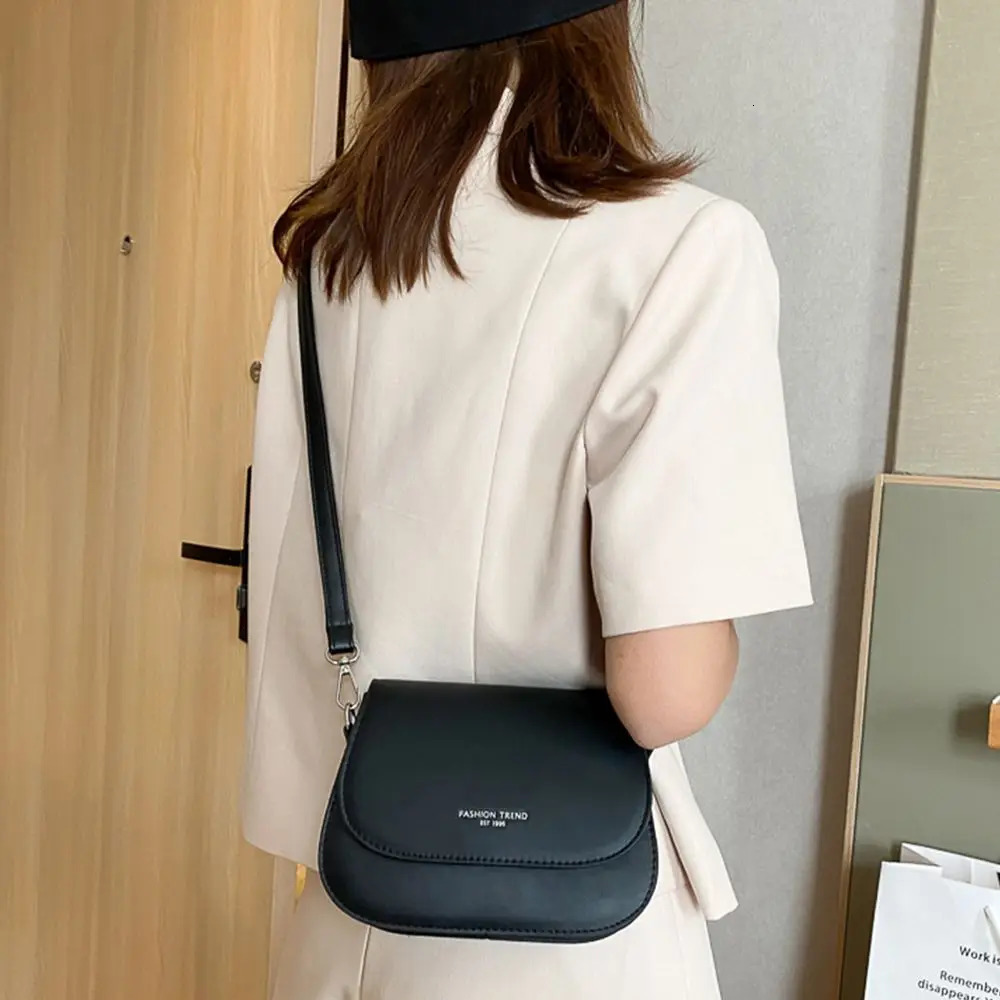 Trendy Saddle Shoulder Bag Women PU Leather Crossbody Simple Solid Color Flap Messenger Fashion Handbags Pouch 241017