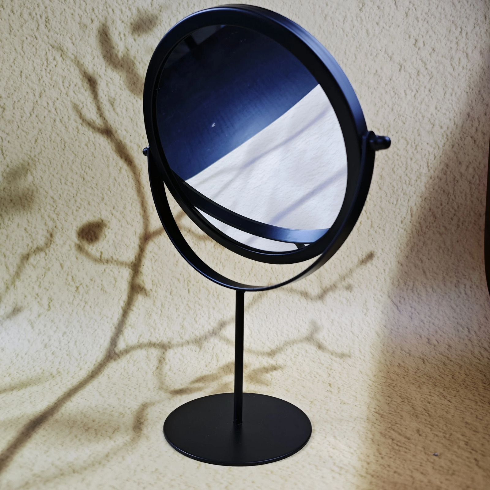 360 Degrees Rotate Iron Desktop Mirror Texture Ladies Makeup Creative Strong Sense Of Style 241024