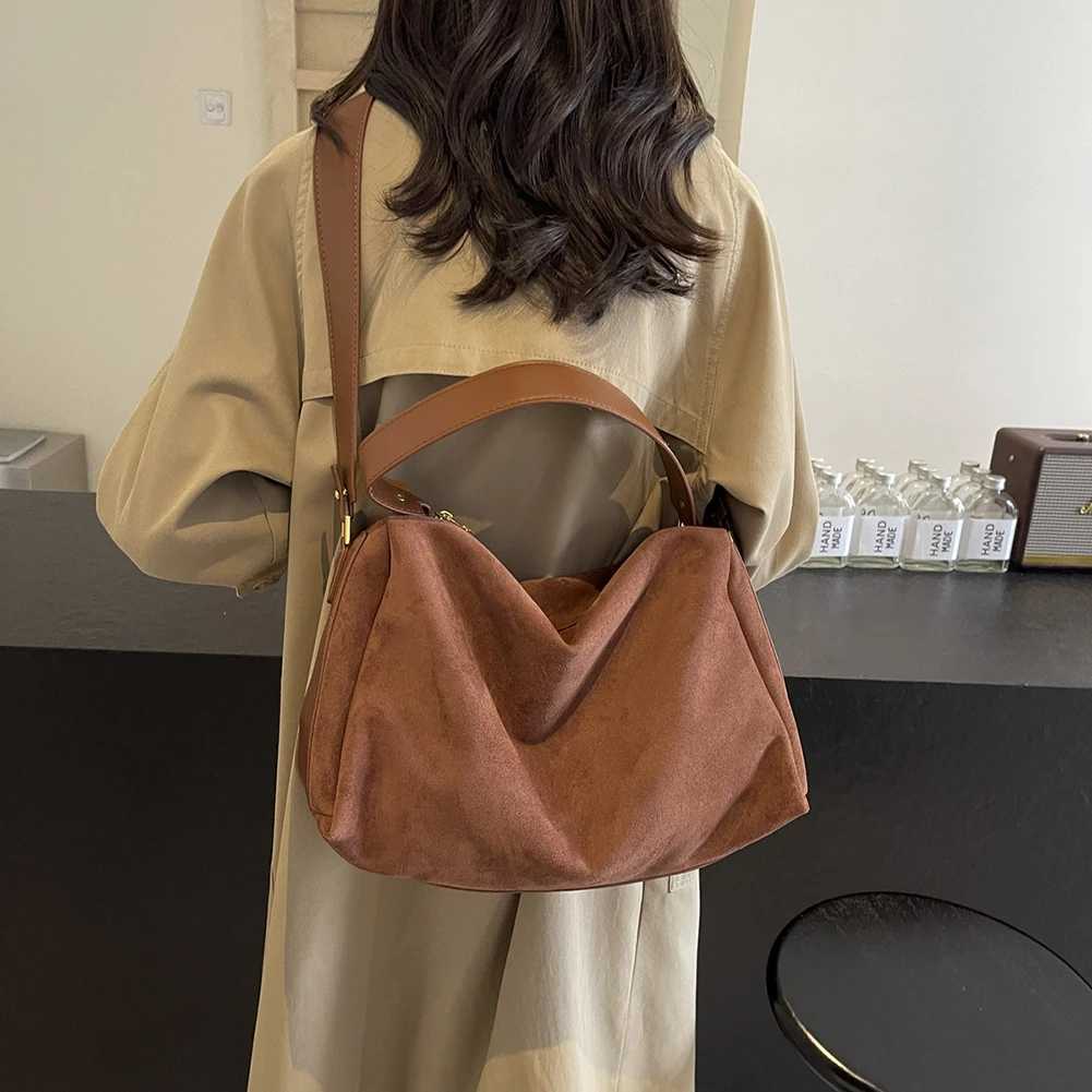 Women Suede Shoulder Bag Adjustable Strap Tote Large Capacity Crossbody Trendy Slouchy 241025