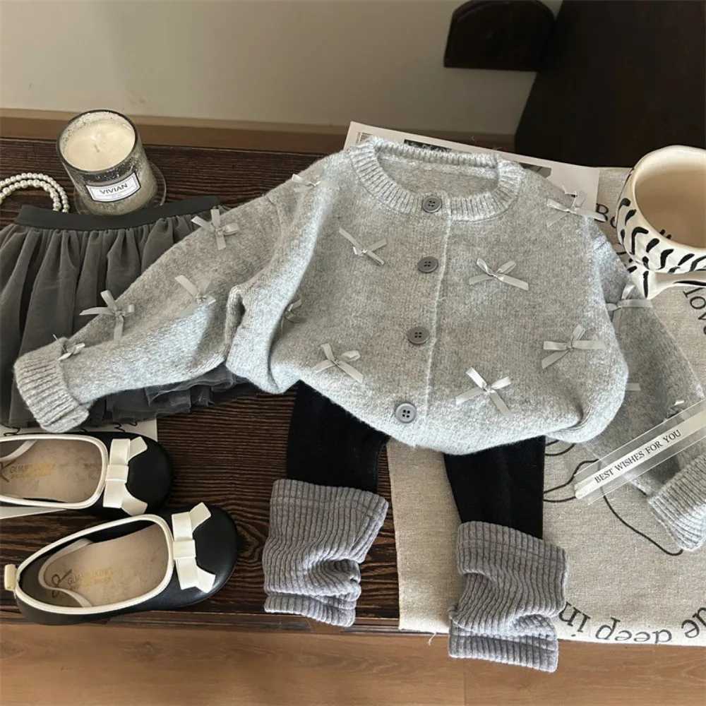 4627 purchase 2 wholesale Korean childrens sweaters 2024 new autumn girls knitted sweater butterfly knot knitted cardigan wool sweater W241025