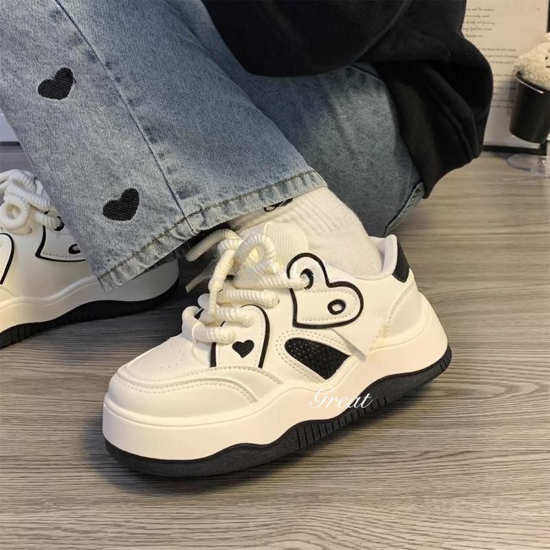 Women's White Sports Shoes: Versatile & Comfy for Everyday Wear 948a