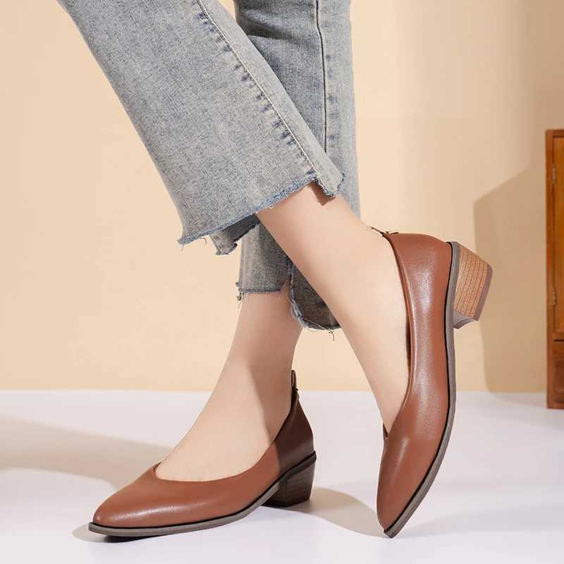 High Quality Spring and Autumn Womens Simple Single Shoes New Pointy Shallow Mouth Soft Leather Versatile Womens High Heels T241024