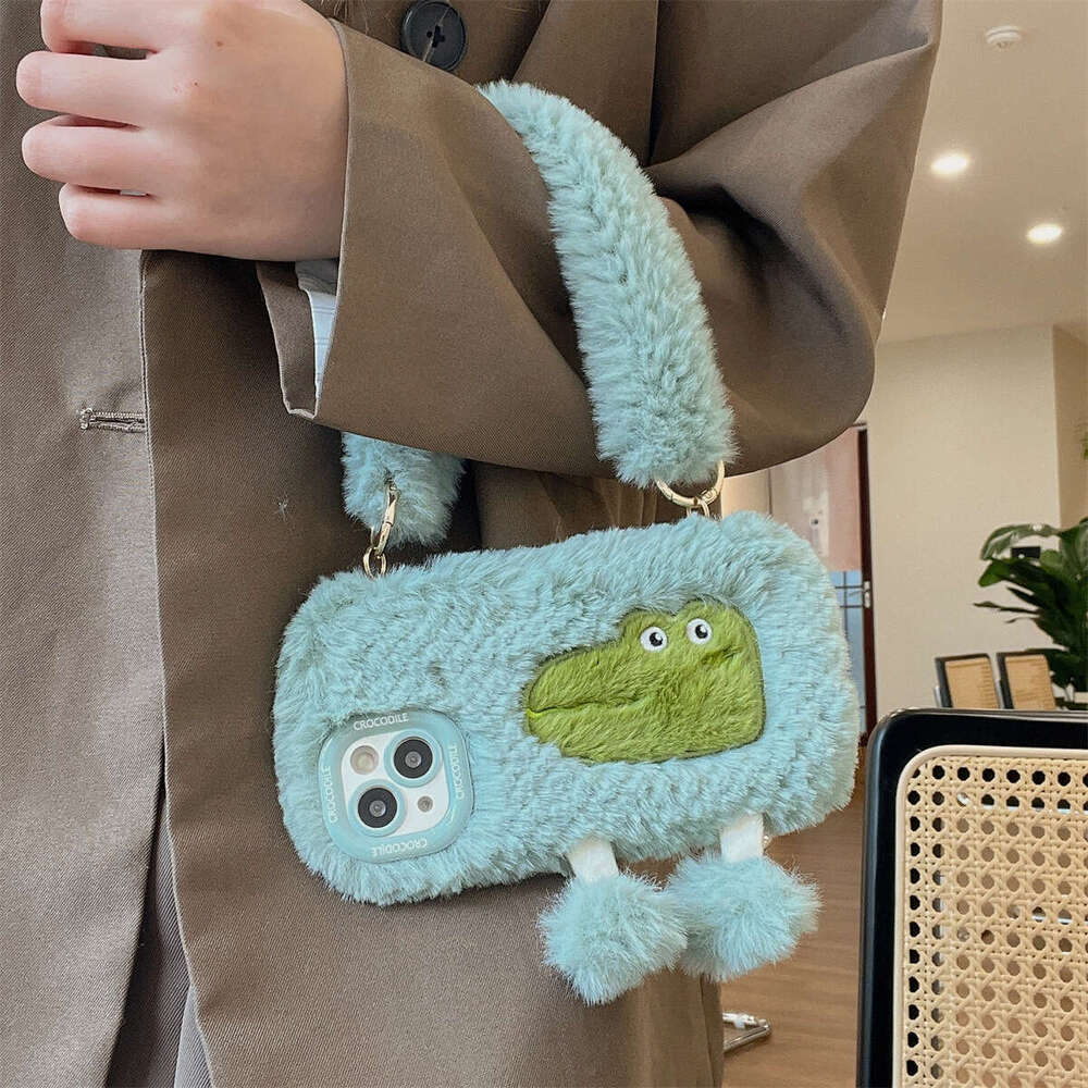 Plush shoulder bag handbag suitable for Apple 15PROMAX phone case 14 cartoon 13 autumn 12 winter 11 dinosaur pig