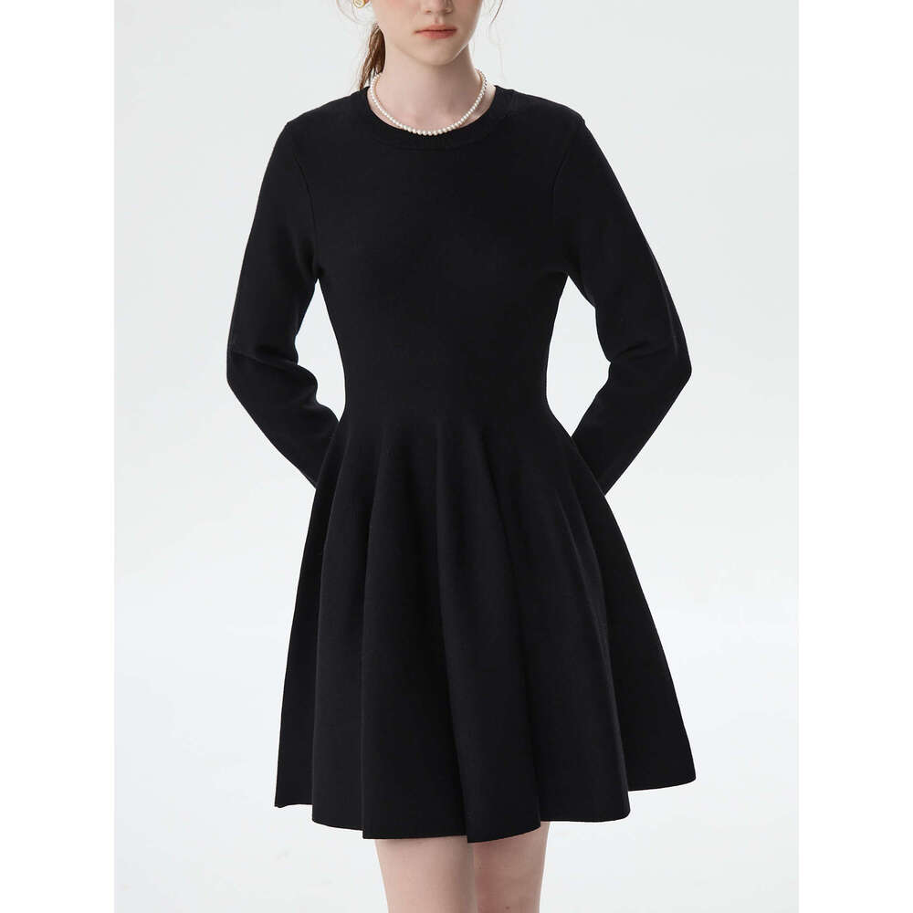 FSLE Women Winter Mini Commuter Black Round Neck Knitted Above-Knee Length Dresses French Ral Bud Dress 24Fs14487