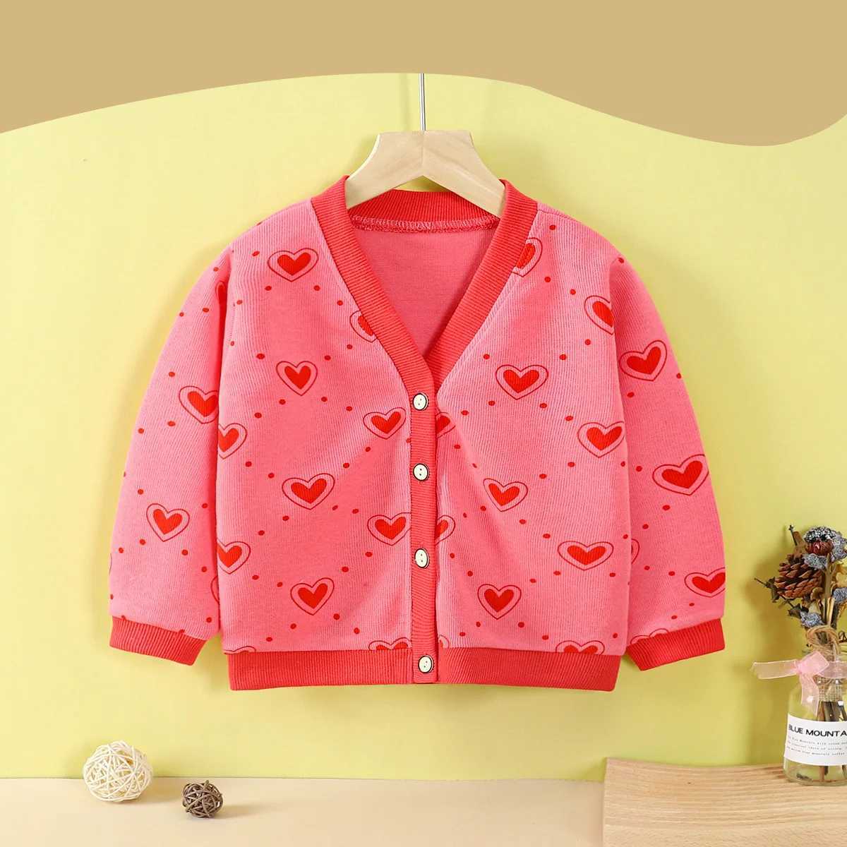Childrens girls cardigan wool sweater spring autumn long sleeved single chest cartoon bear print V-neck baby girl top childrens girl jacket W241025