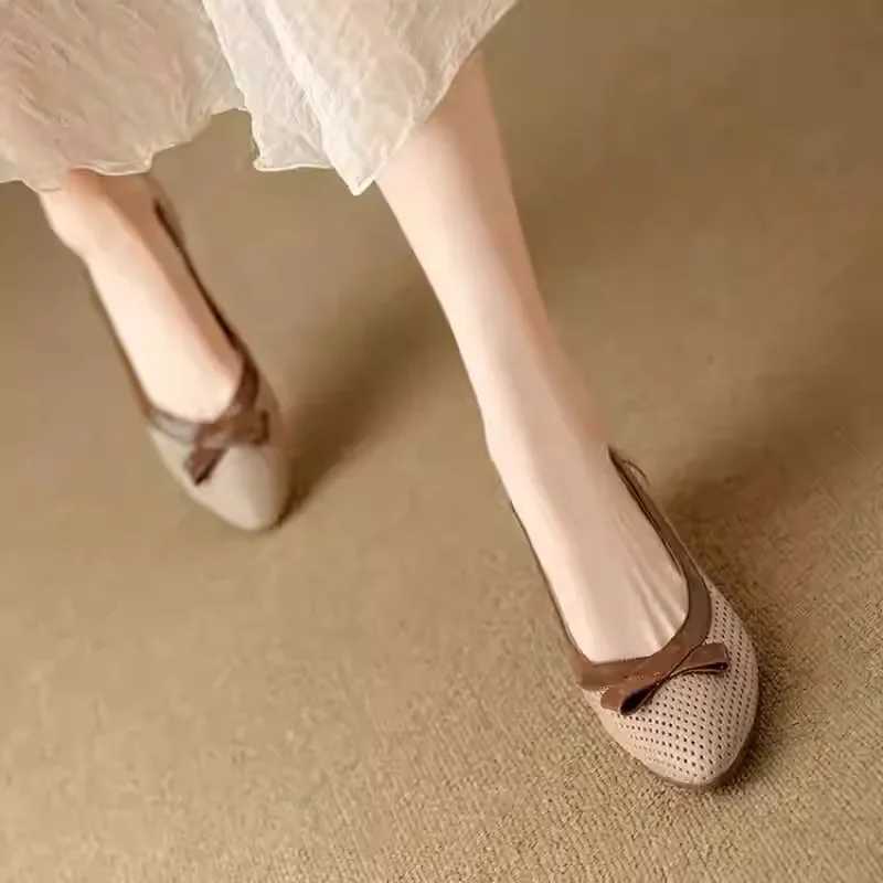 High Quality New genuine leather bow shoes womens hollow breathable pump beige low heel retro womens luxury shoes T241024