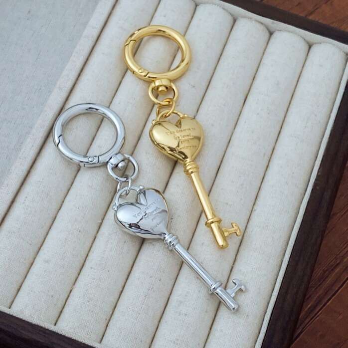 blogger's fashionable love lock keychain bag hanging decoration couple keychain accessories A gift for girl