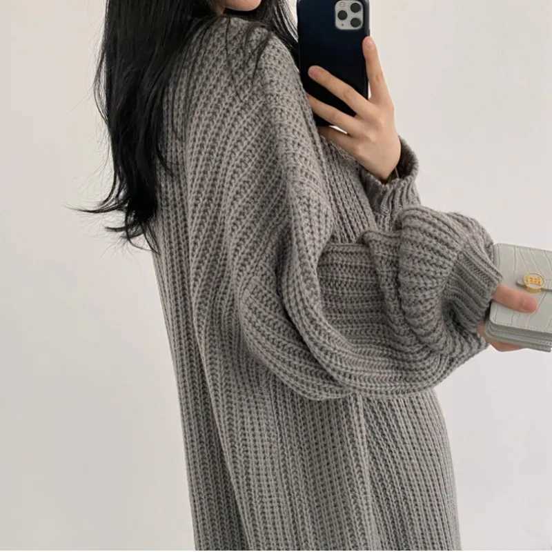 Autumn and winter fashion womens retro full sleeved loose warm knitted long sweater cardigan womens casual sweater jacket W241024