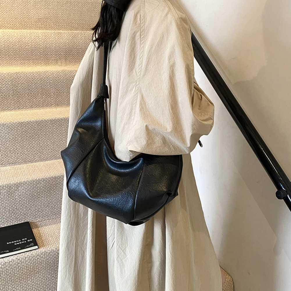 Crescent Bag for Women Adjustable Strap Underarm Pu Leather Solid Color Dumpling Zipper Work Travel 241025