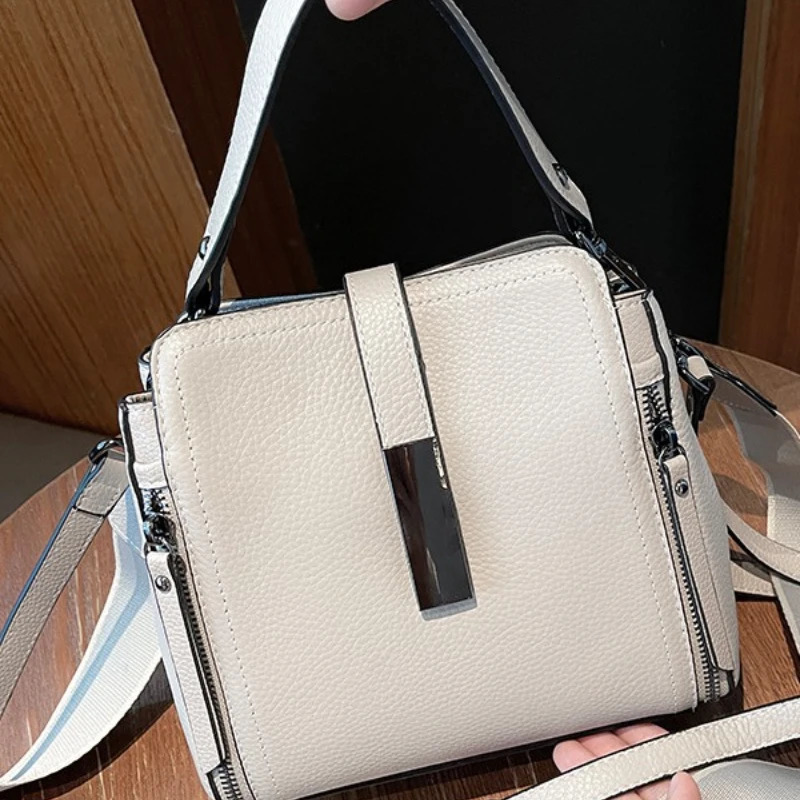 Real Cow Leather Versatile Fashion Womens Small Handbag High Quality Shoulder Bag Lady Commuting Crossbody Bucket 241021