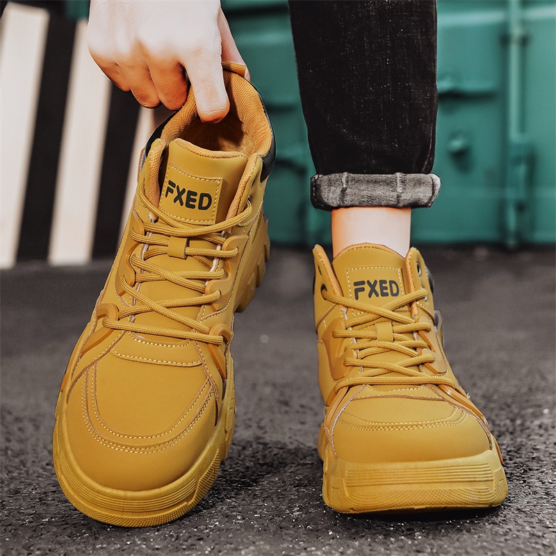 Men's Snow Boots: Non-Slip Winter Cotton Shoes for Men in Black cd44