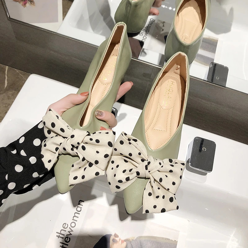 Womens apartment large silk bow soft leather solid color dot toe small size 31 32 33 34 womens shoes summer autumn 44 45 241024