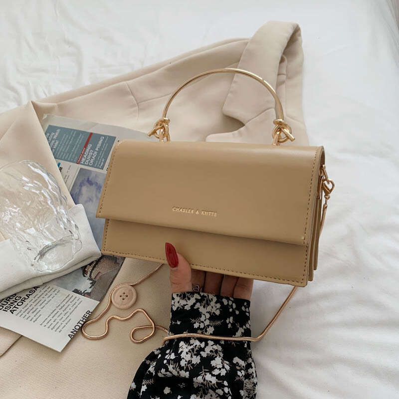 2022 Spring/Summer New Chain Fashion Versatile Single Shoulder Crossbody Internet Celebrity Handheld Small Square Women's Bag