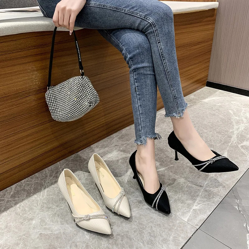 Womens Fashion Black Professional High Heels Pointy Skinny High Heels Will Not Stretch Feet Temperature Single Shoes Womens High Heels 241024