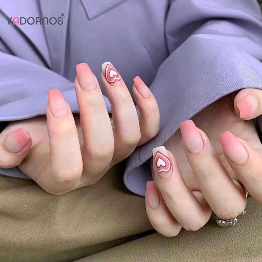 Gradient Pink Nails Press on Y2K Love Heart Fake Nail Medium Length Coffin Frosted Full Cover False Nails for Women and GirlsXJ241025