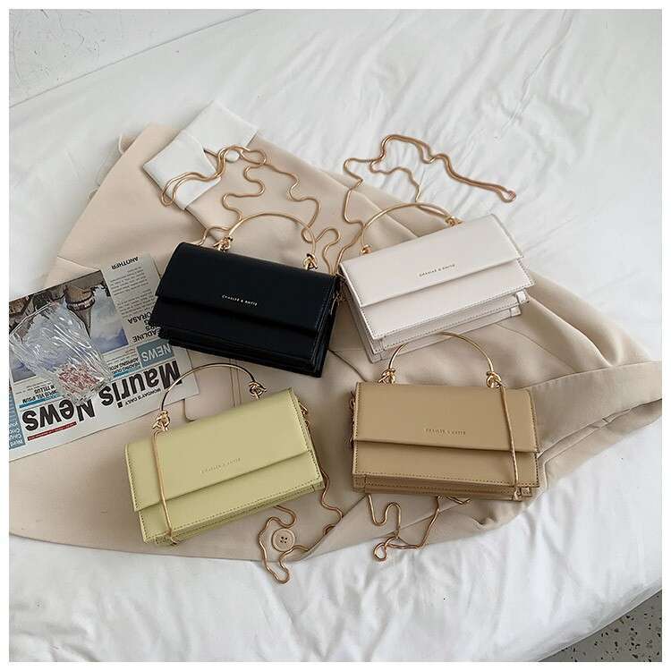 2022 Spring/Summer New Chain Fashion Versatile Single Shoulder Crossbody Internet Celebrity Handheld Small Square Women's Bag