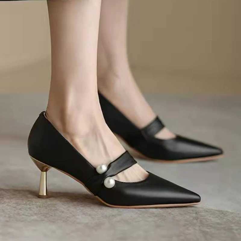 High Quality New Summer Fi Pointed Toe Pearl Shoes Womens High Boots Table Tennis Sexy Womens Sandals White Womens Shoes T241024