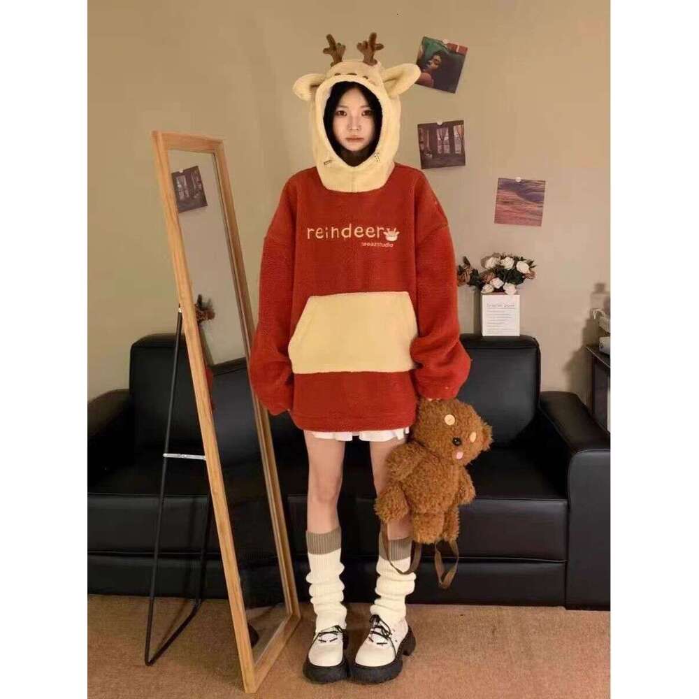 2023 Christmas New Cute Elk Hooded Sweatshirt Autumn Winter American Contrasting Loose Lambswool Hoodie Winter Clothes Women
