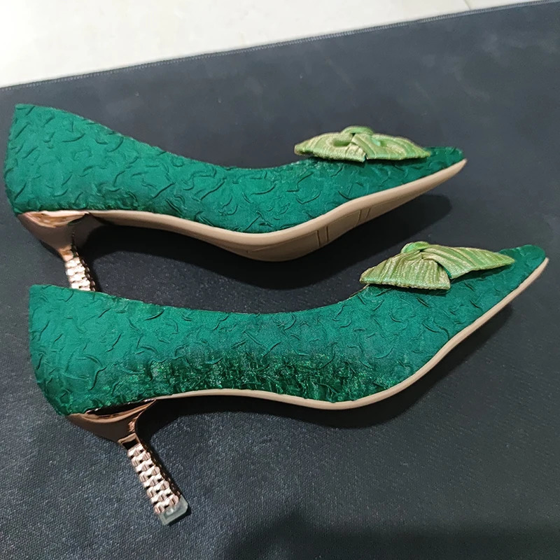 Green silk bow high-heeled pump suitable for womens sexy toes metal slim high heels wedding party shoes 2024 spring bomb 241024