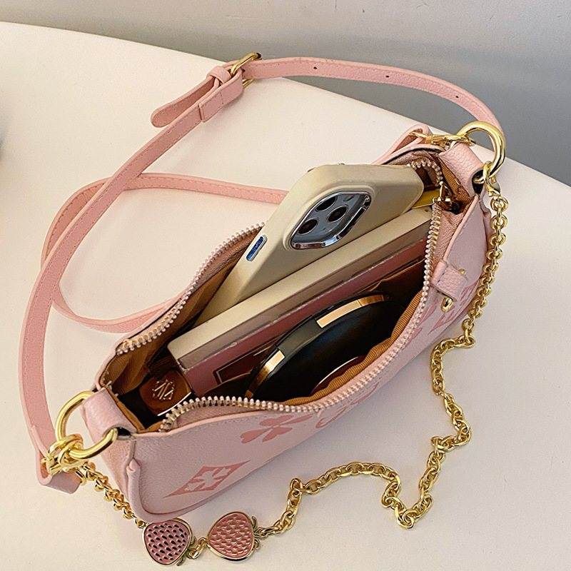 Texture chain 2024 early fall new women's retro color contrast shoulder with the same crossbody bag