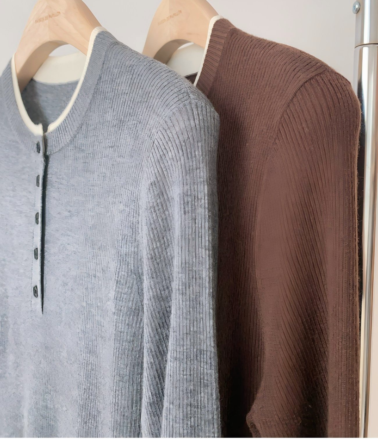 Luxry brand buttoned collar wool jumper