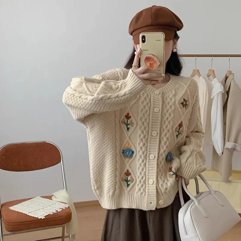 ABRINI Women Vintage Embroidery Oneck Sweater Cardigan Single Breasted Thickened Loose Knit Coat Fall Winter Warm Casual 241021
